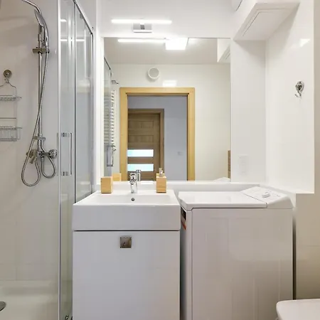Aparthotel In Krakowska *